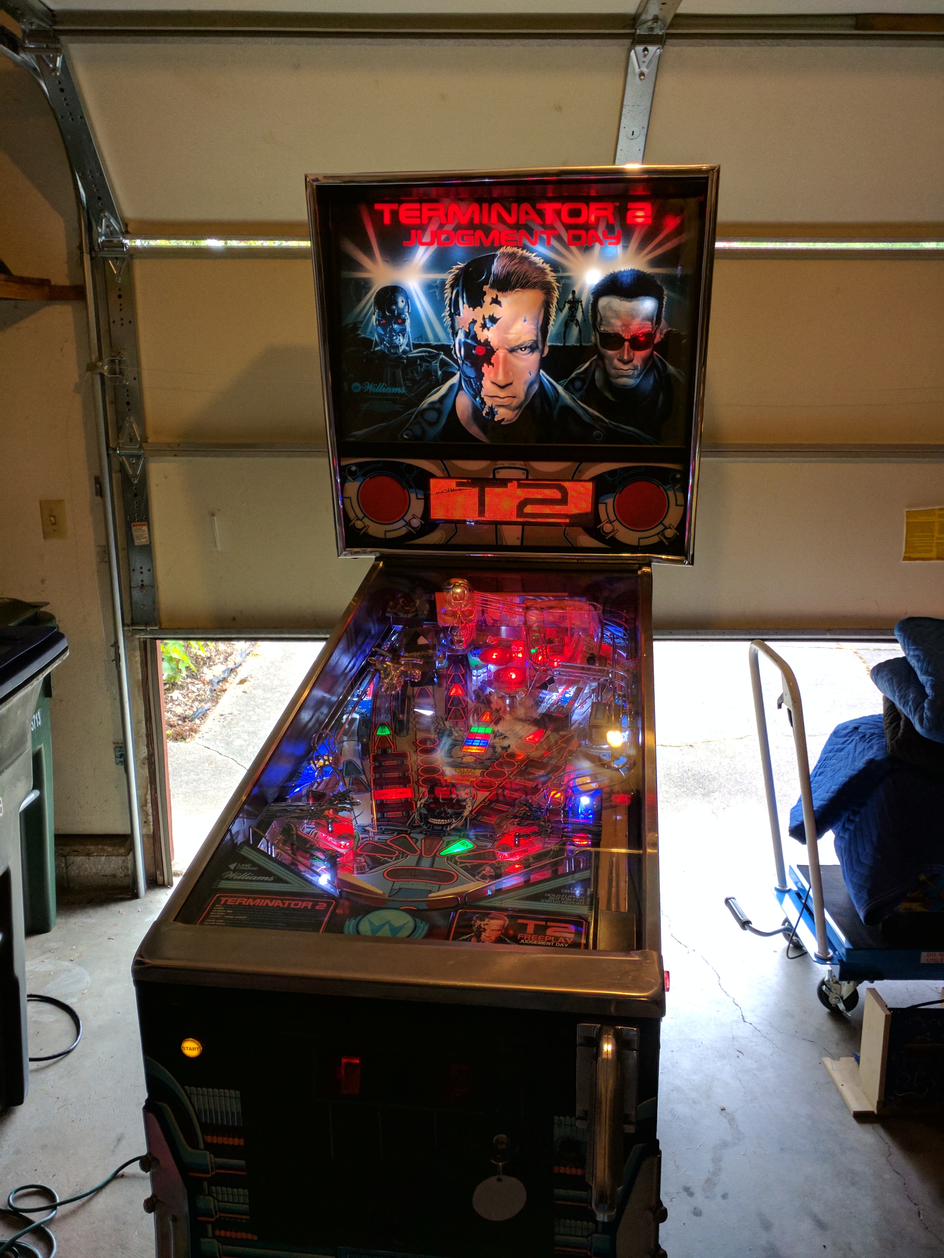 Terminator 2 Pinball Machine